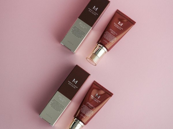 The essential handbook for choosing stylish and functional rain gear for the uk"s wet weather