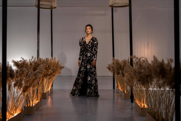 Expert Fabric Care: Shielding Delicate Textiles from the UK's Harsh Weather Conditions;234Transform Your Style: Expert UK Tips for Mastering Cap-Sleeve Top Fashion